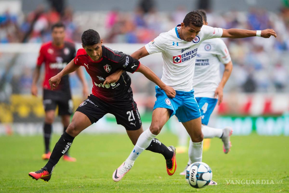 Cruz Azul y Atlas disputan trofeo... ninguno queda campeón