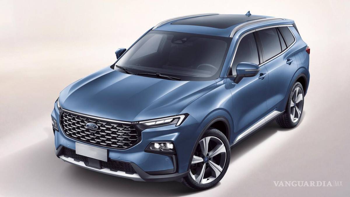 un suv que va por los demás de su categoría