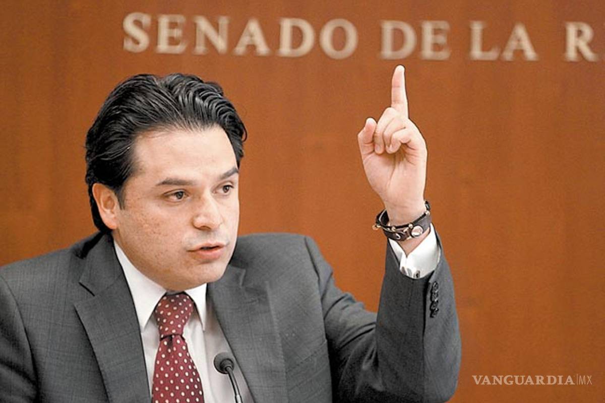 AMLO integra a Robledo y Clouthier a Gobernación