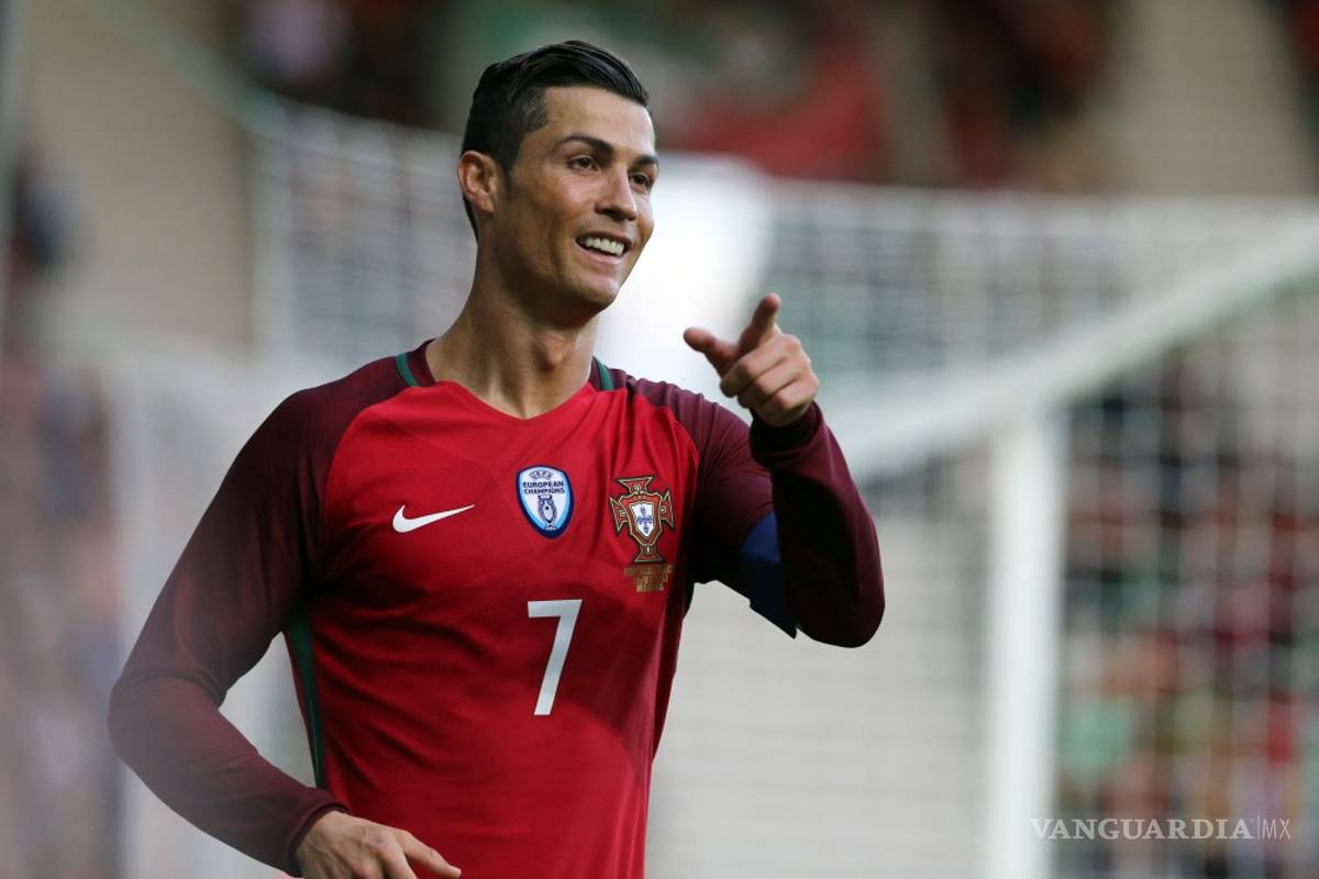 Portugal espera a México confiado en su "ídolo" Cristiano Ronaldo