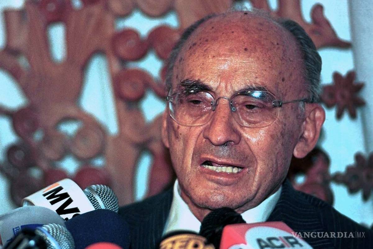 Reportan que el expresidente Luis Echeverría fue hospitalizado