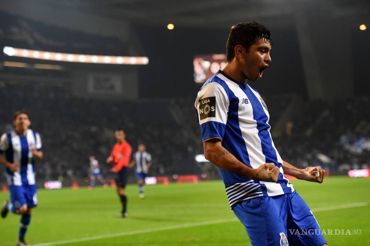 “Tecatito” Corona causa baja con la Selección Mexicana