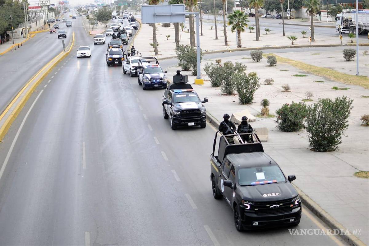 $!Elementos de distintas corporaciones revisan puntos de venta para impedir la comercialización clandestina de fuegos artificiales.