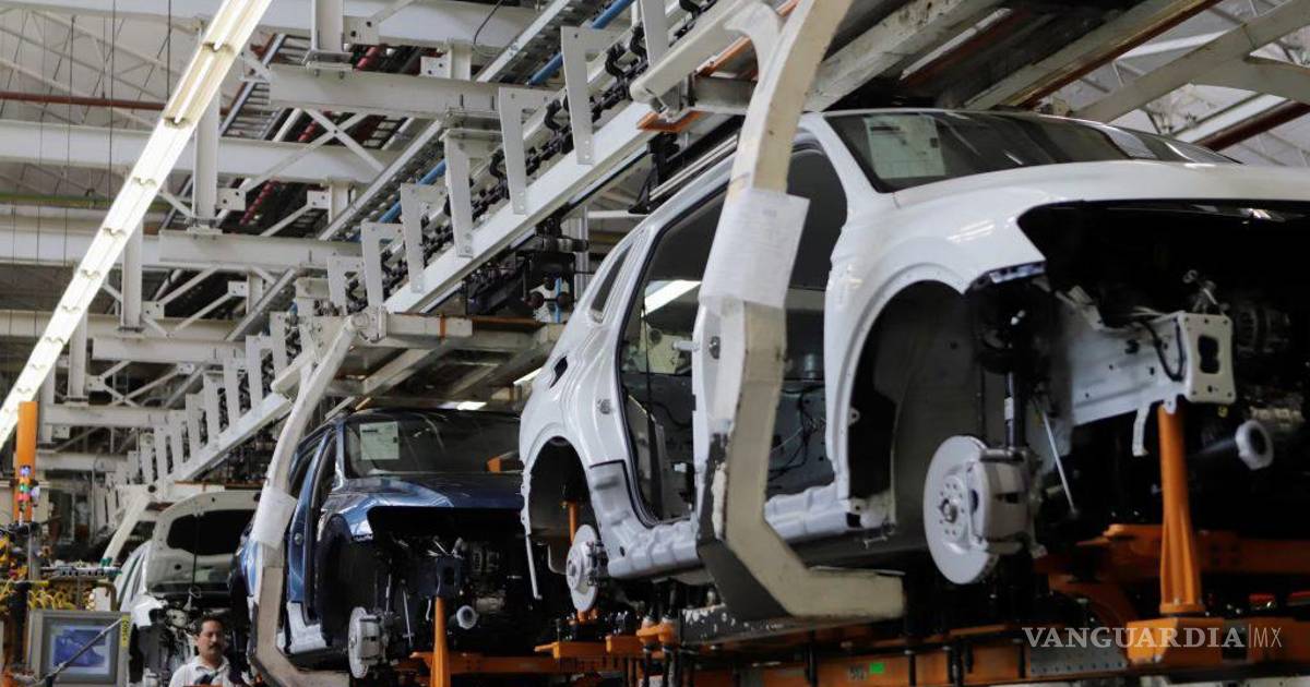 Crecimiento en México, condicionado por debilidad en la automotriz y en exportaciones
