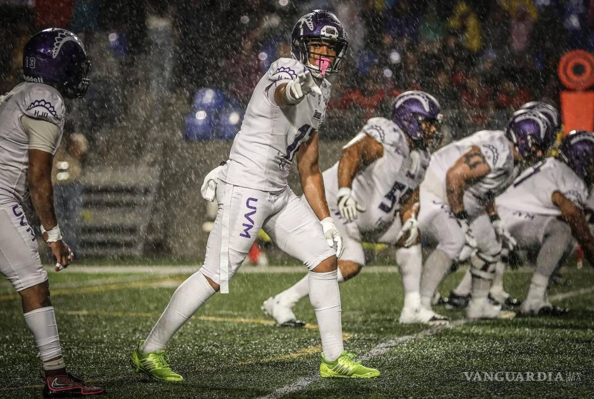 $!La Ola Morada se alista para acompañar a Dinos de Saltillo en su debut como local, en un duelo clave de la Semana 2 frente a Gallos de Querétaro.