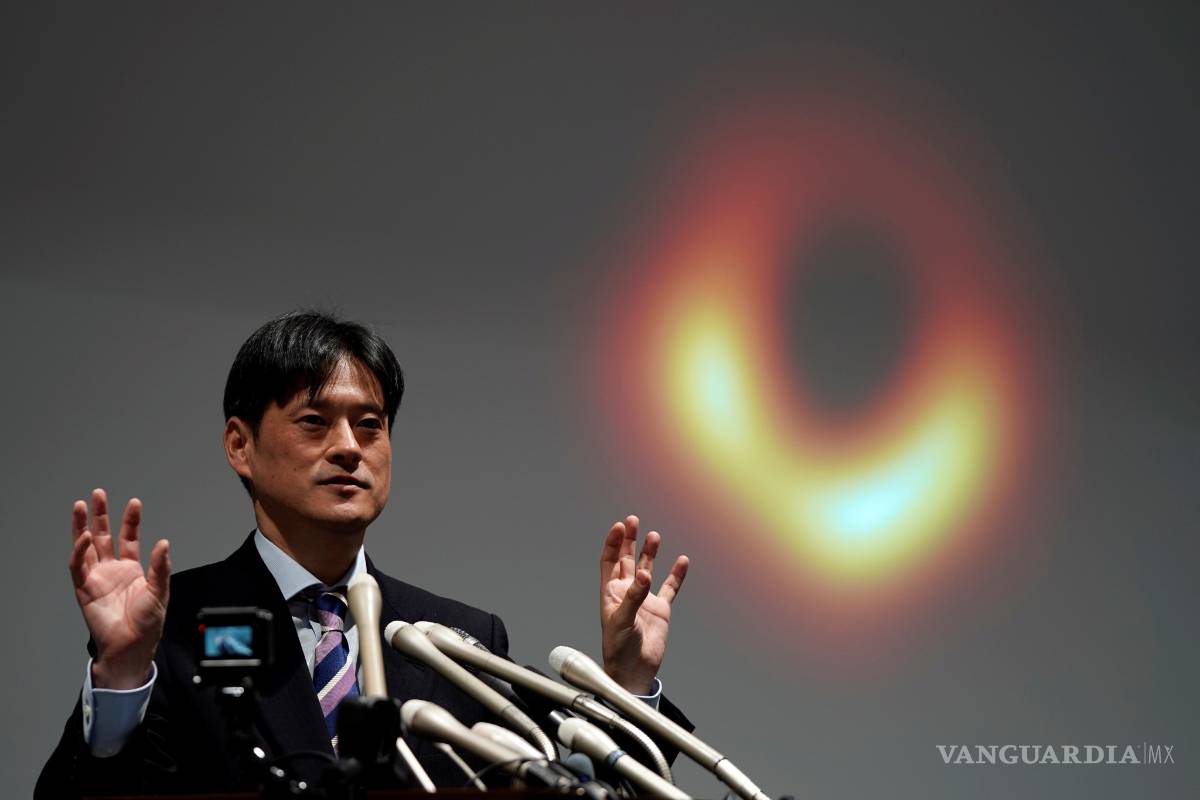 $!Primera imagen de un agujero negro número uno mundial de tendencias en Twitter