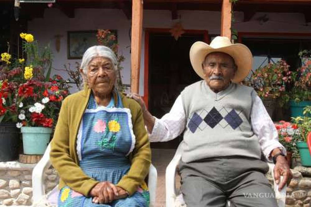 Esta pareja mexicana lleva 83 años de matrimonio