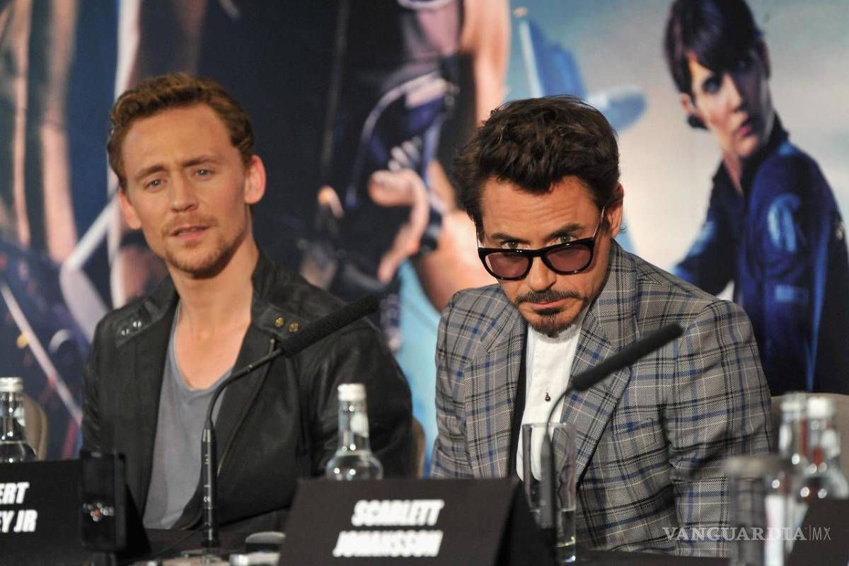 Downey Jr. se burla de Tom Hiddleston y Taylor Swift