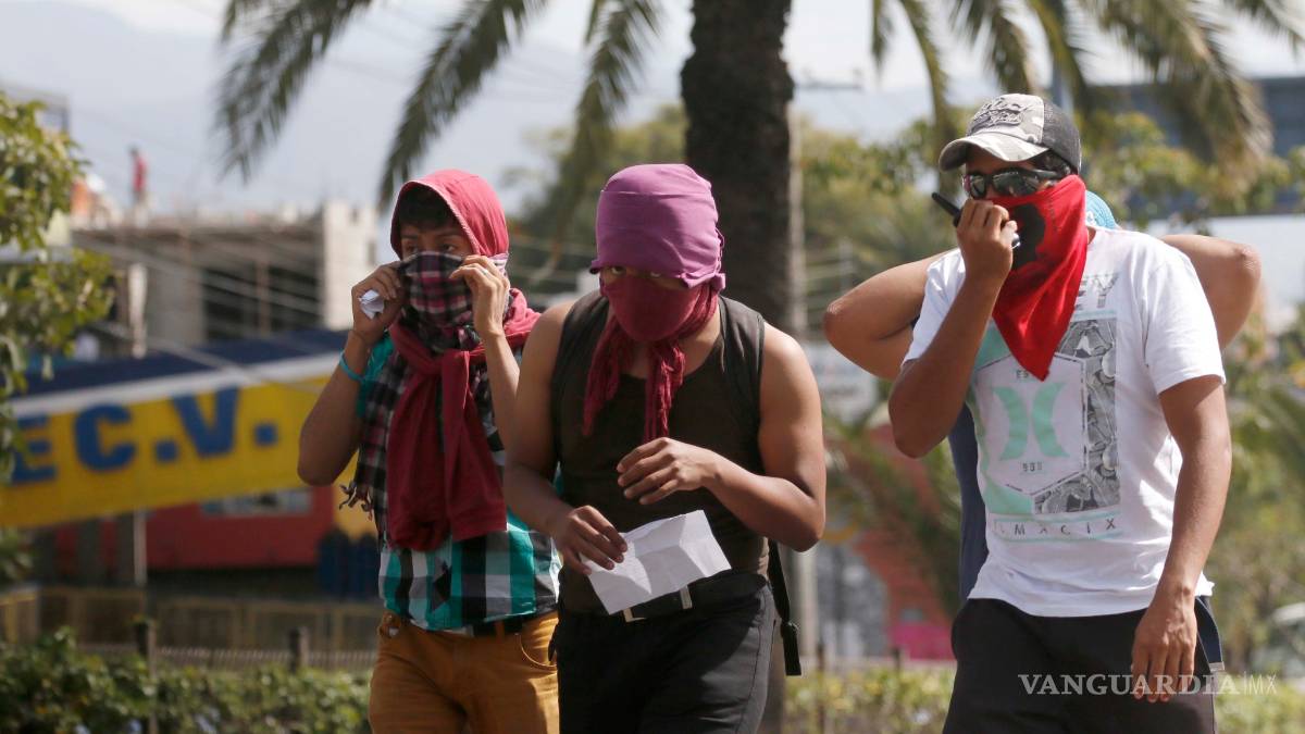 Intensifican la lucha por liberar a los 52 normalistas de Michoacán