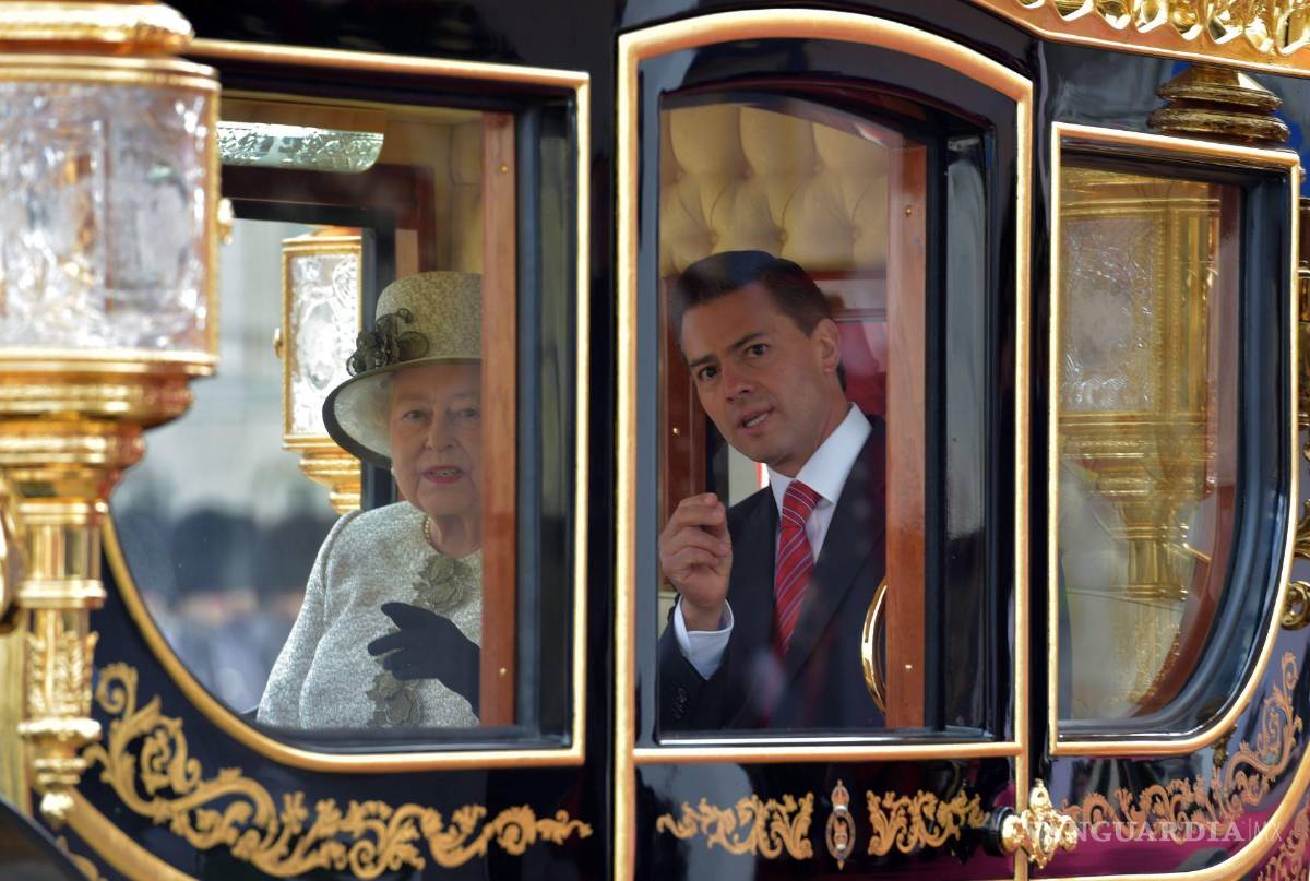 $!El entonces presidente Enrique Peña Nieto se reunió con la Reina Isabel II de Inglaterra en el marco de la visita diplomática.