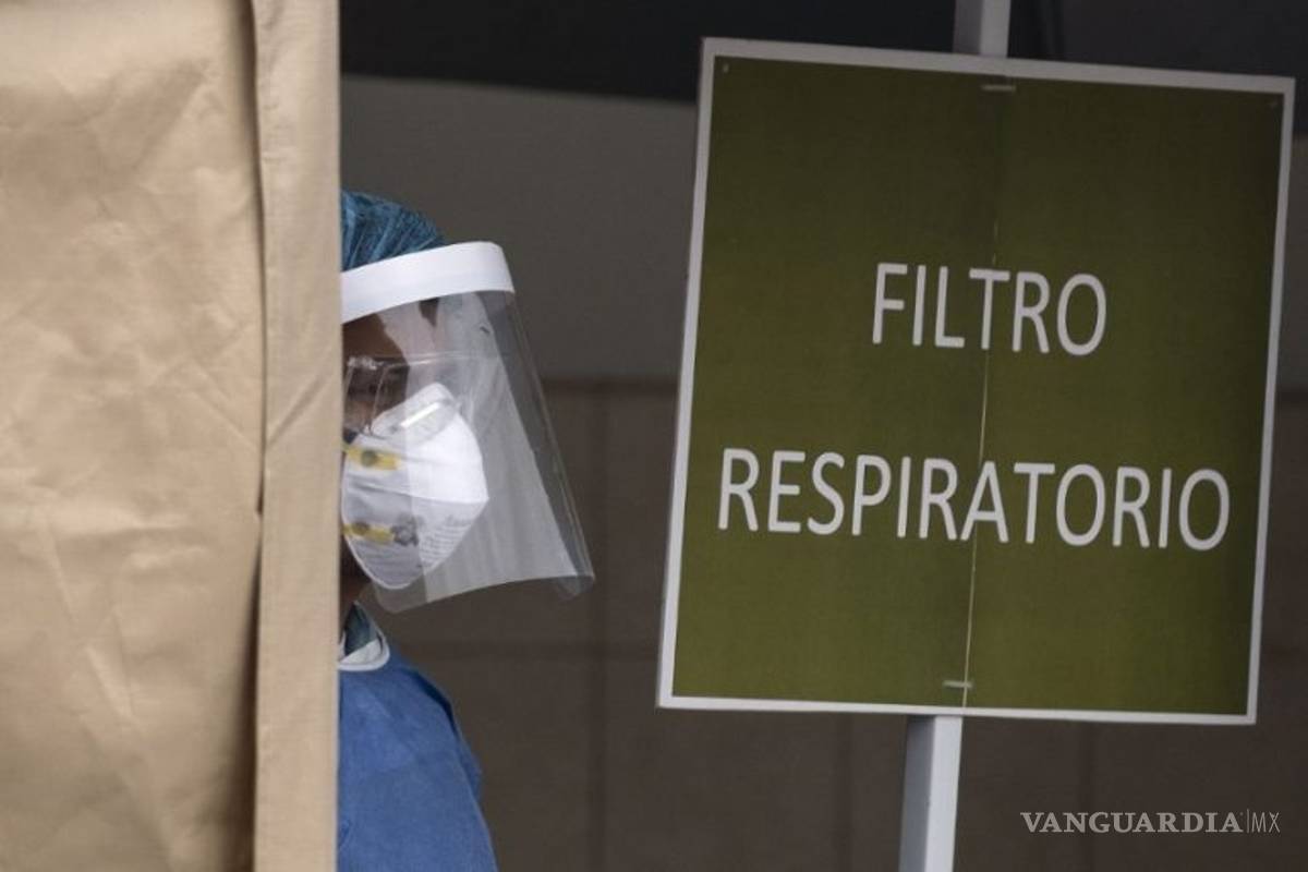 De médicas o médicos la mitad de muertes por COVID-19 entre personal de salud