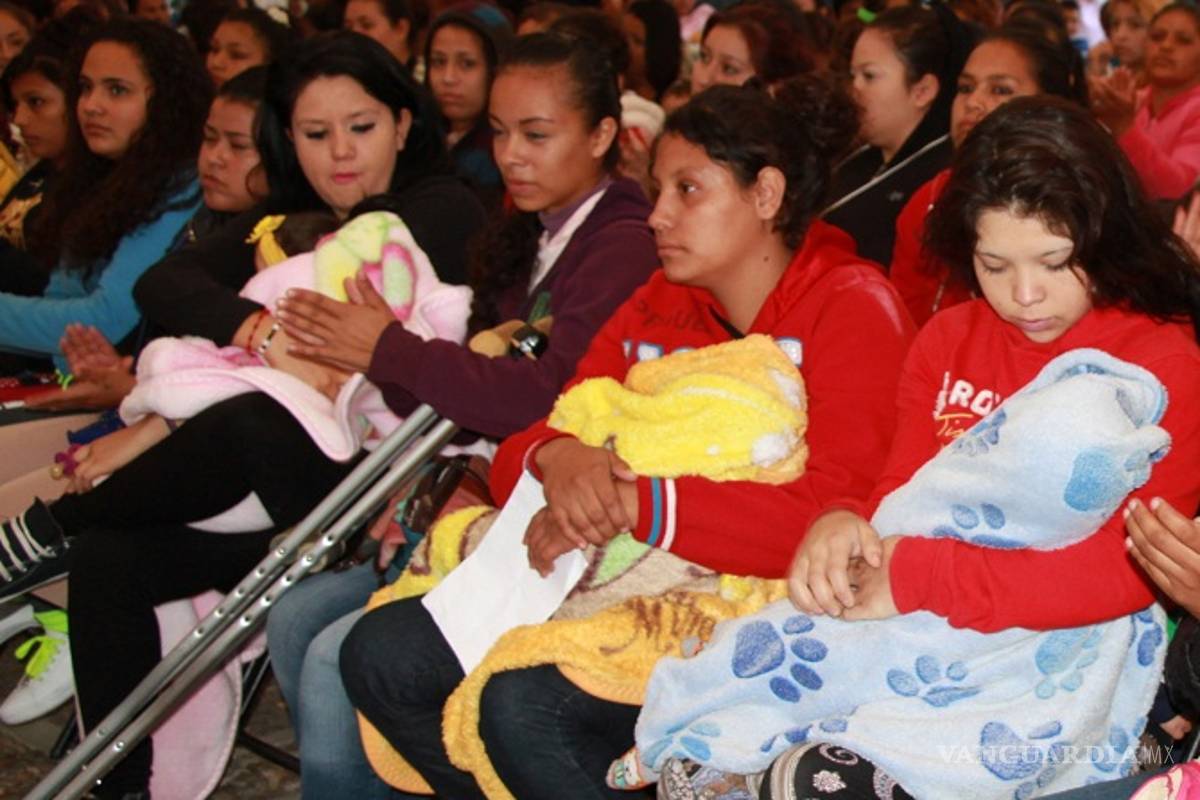 Conacyt anuncia becas para madres solteras