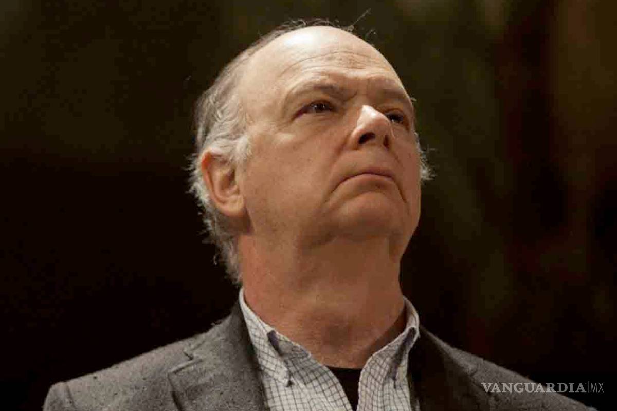 Defensores y opositores a Enrique Krauze usan twitter como ring de boxeo