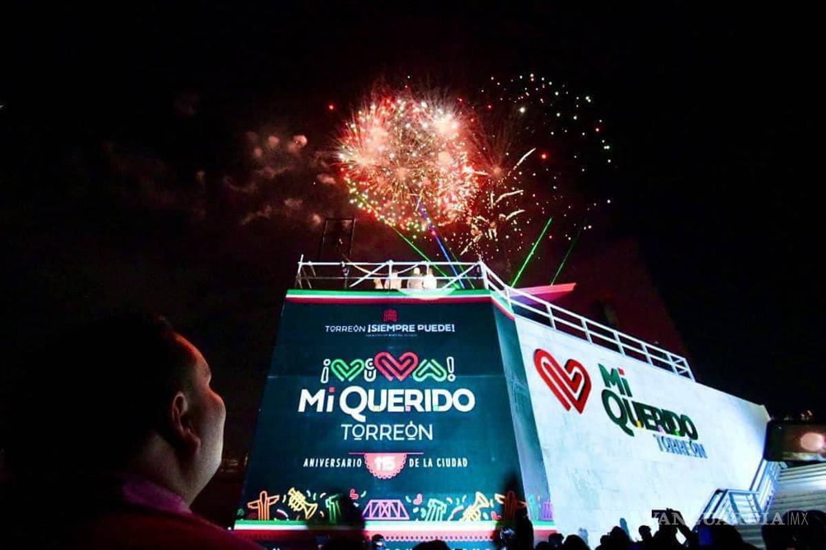 Román Alberto Cepeda preside ceremonia del Grito de Independencia en Torreón