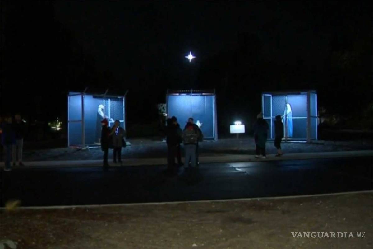 $!'¿Qué pasaría si esta familia buscara refugio en nuestro país hoy?': Encierran a la Sagrada Familia en jaulas para migrantes