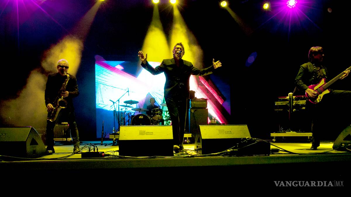 Corona Capital 2015, arrancan los británicos