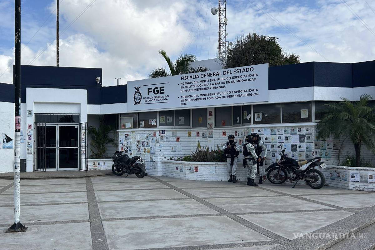 $!Instalaciones de la Fiscalía General del Estado Zona Sur, mantuvieron un fuerte resguardo de seguridad. El día 9 de febrero fueron entregados los cuerpos de los mineros identificados después de ser localizados en una fosa clandestina en la comunidad El Verde, municipio de Concordia.