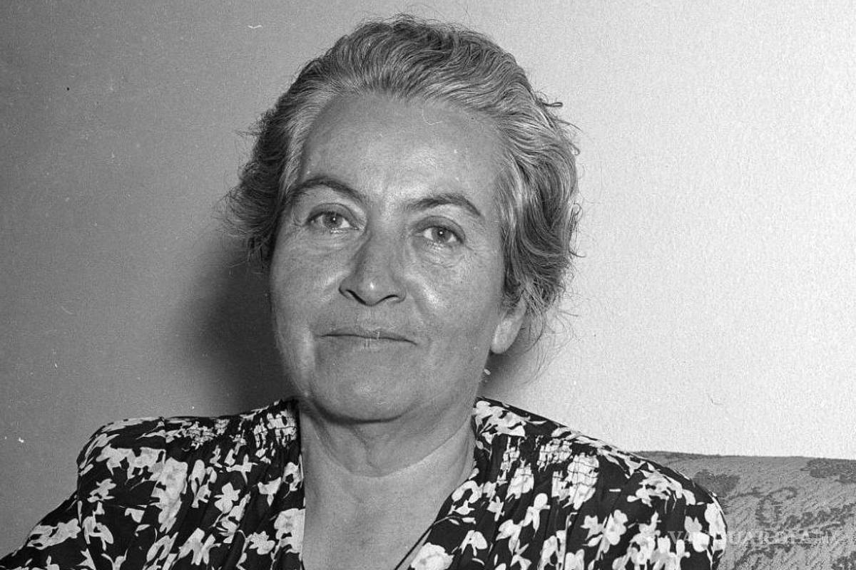 Gabriela Mistral, 70 años del único Nobel a una escritora latina