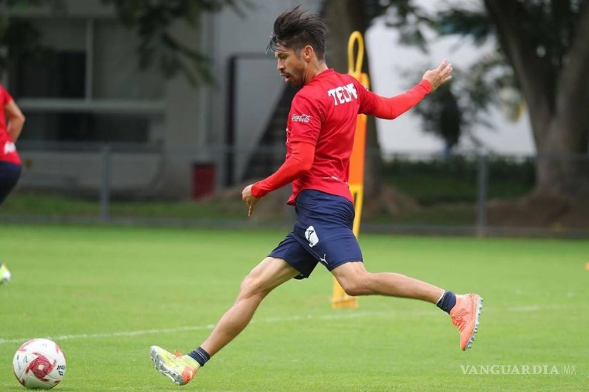 Oribe Peralta responde a quienes crítican su desempeño: atrás de la TV o computadora se ve fácil