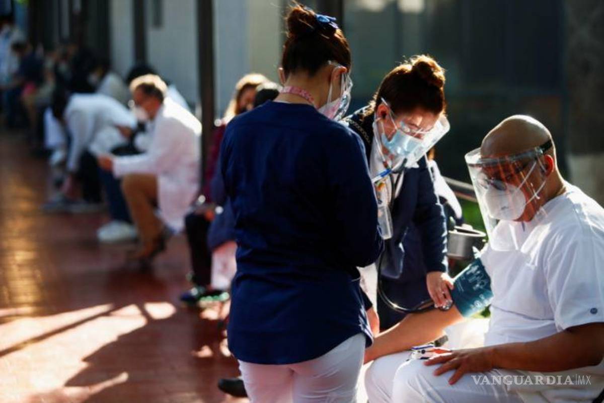 Se ‘colaron’ 29 funcionarios en vacunación contra COVID-19 en Coahuila