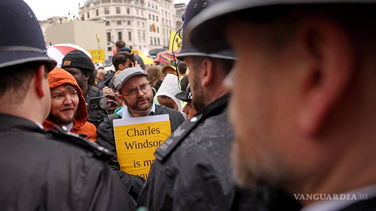 Así inicia el reinado del Carlos III tras una larga espera para ser el monarca británico (fotos)