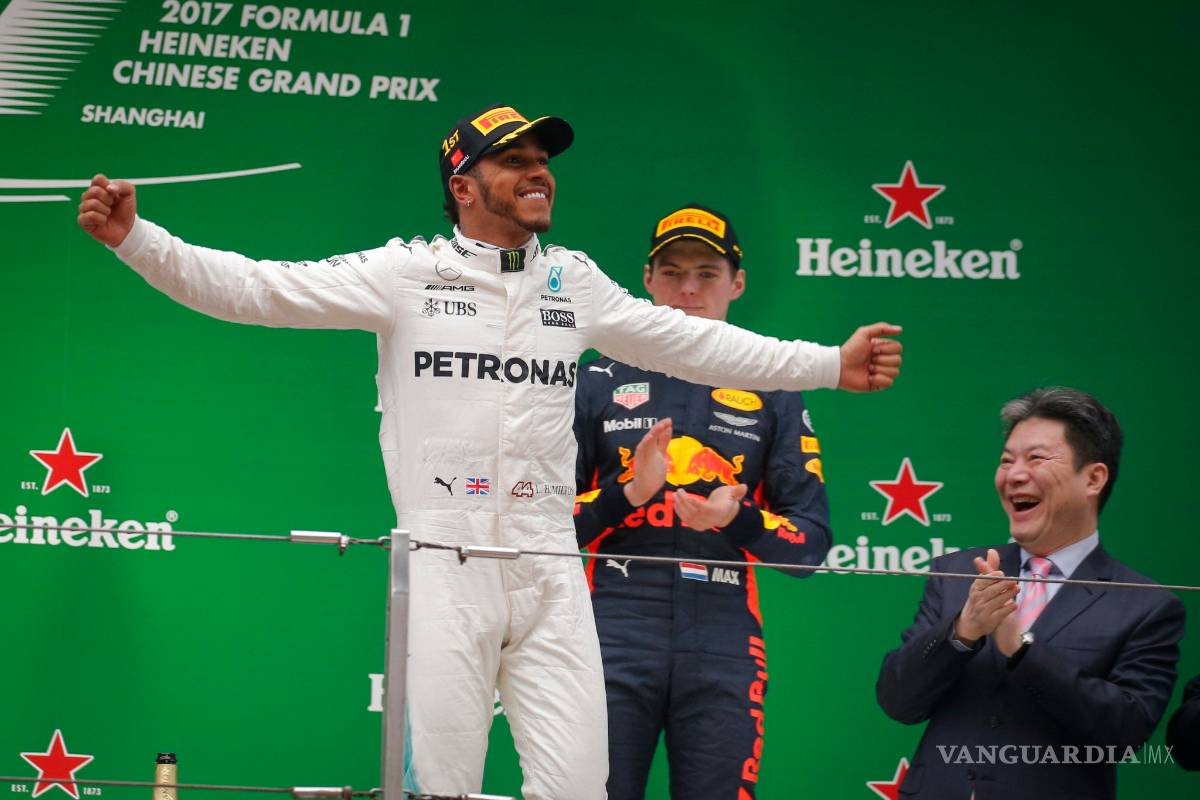 Hamilton gana por quinta vez el Gran Premio de China