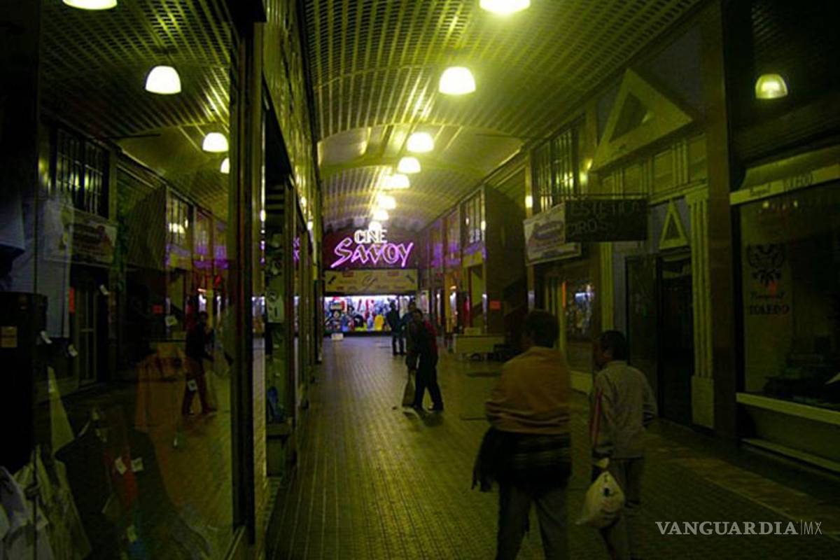 Noches de cine porno