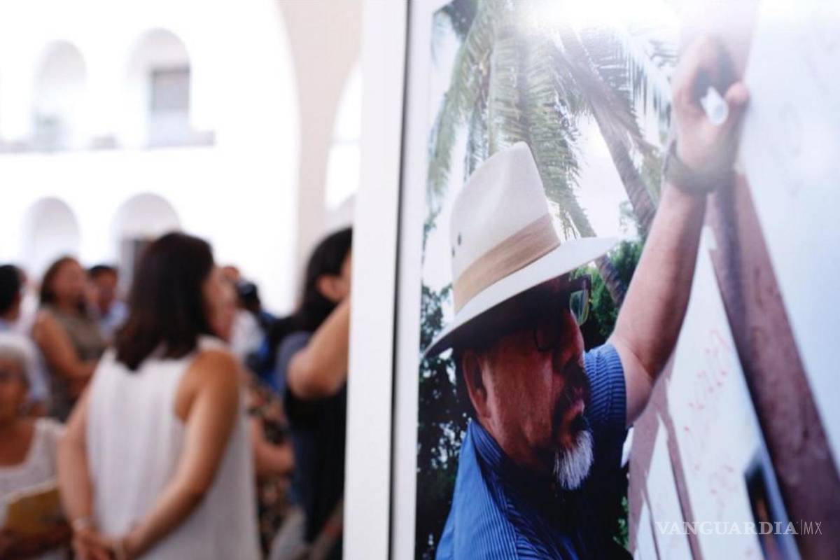 $!Con exposición gráfica, exigen justicia para Javier Valdez en Culiacán