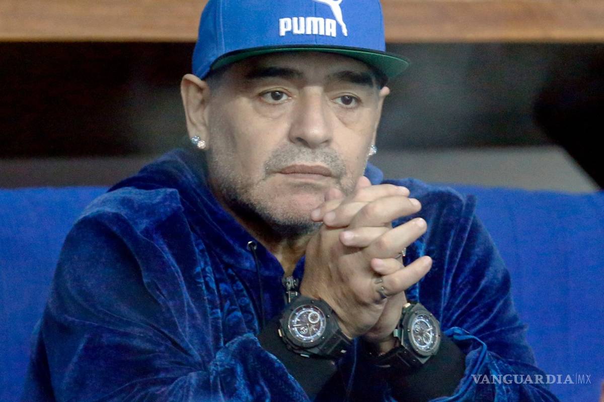 Comencé a consumir drogas a los 24 años en el Barcelona: Maradona