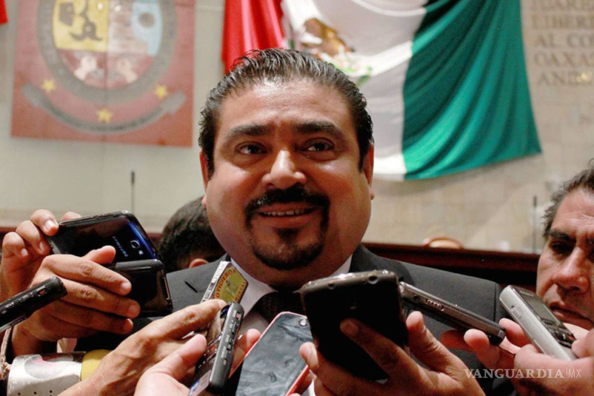 Hijo de diputado del PRI exhibe lujos y crea polémica en las redes