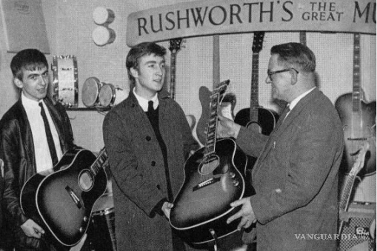 Subastan guitarra de &quot;Love Me Do&quot; de Lennon por 2,4 millones de dólares