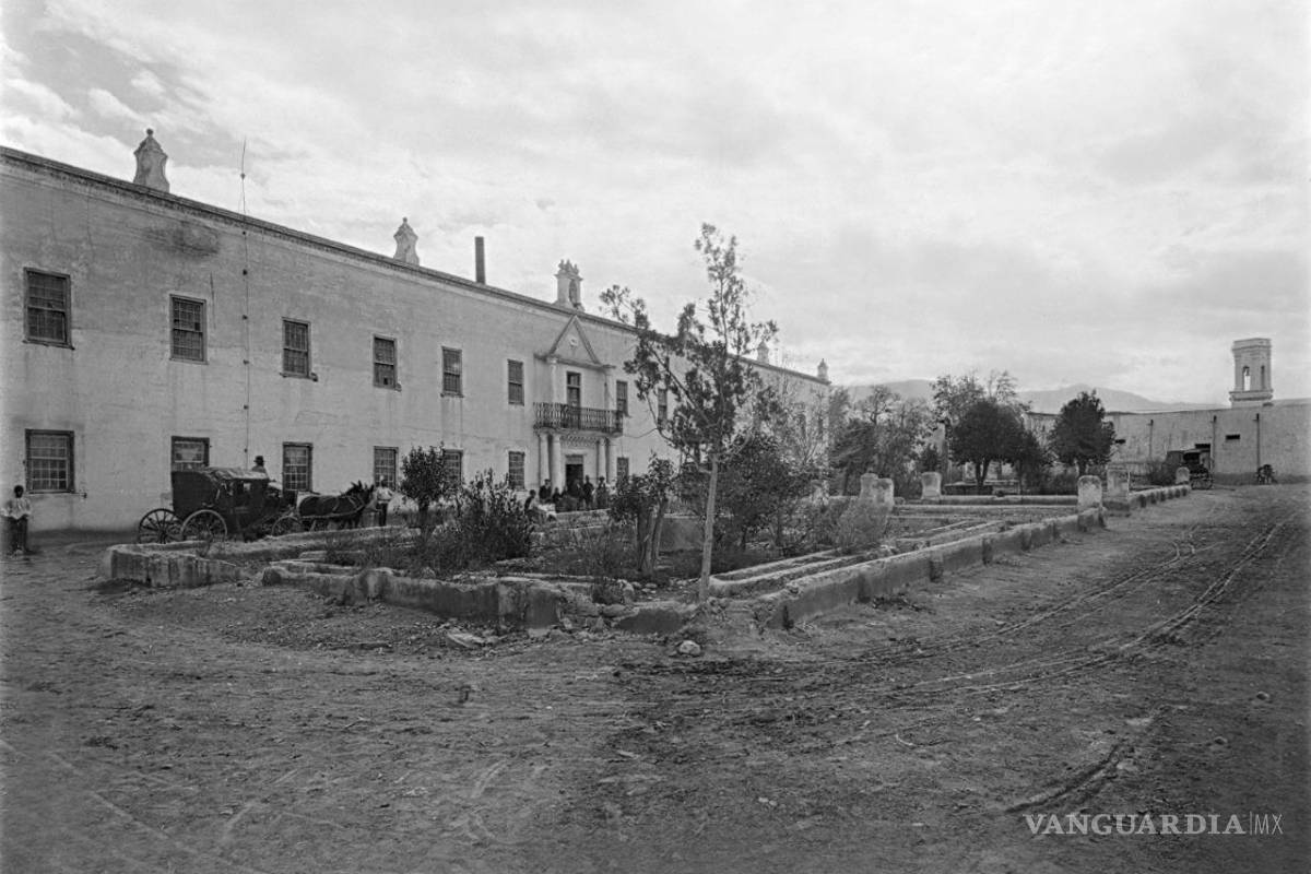 El sol y el agua nacen para todos, recuento de fábricas textiles