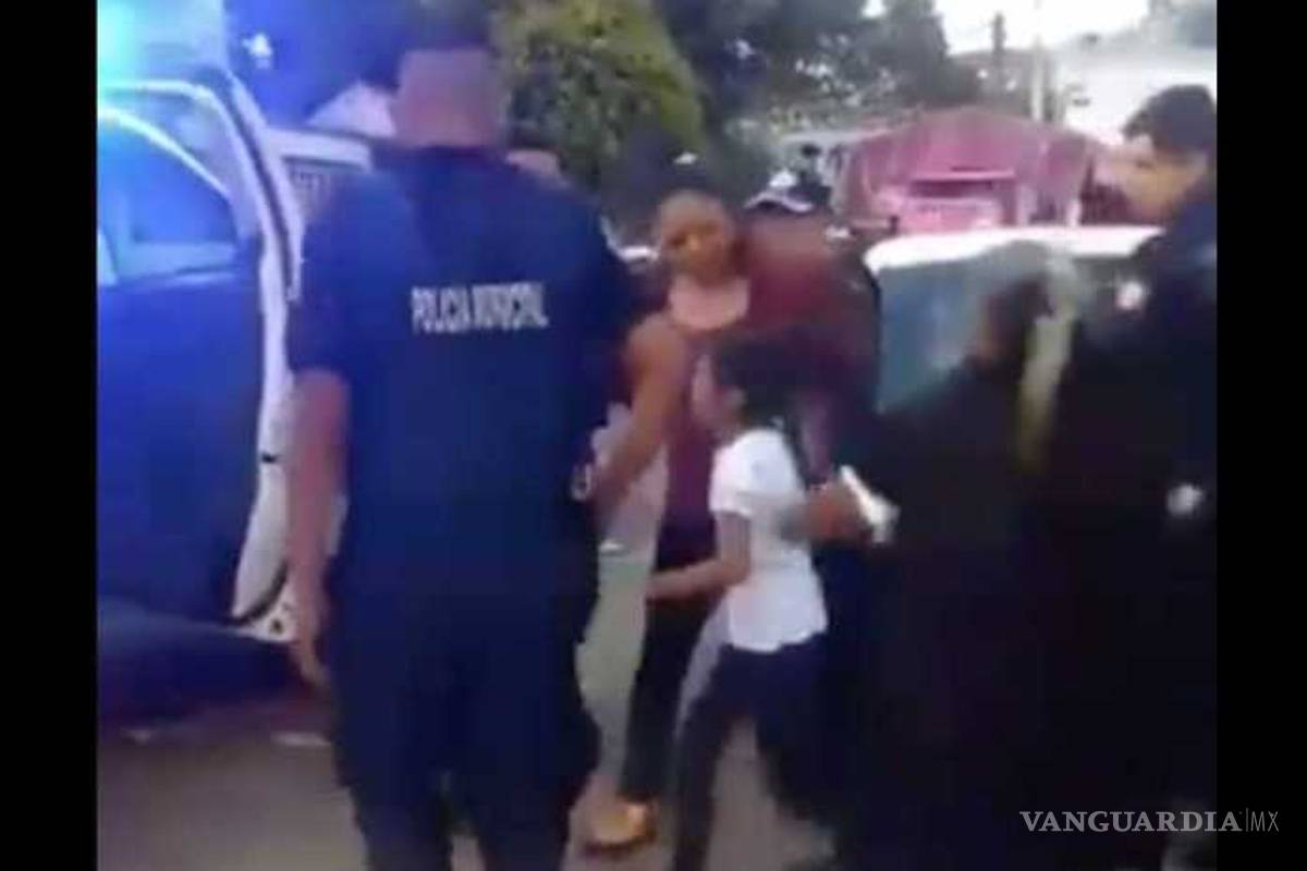 "Detienen a 'temible' vendedora de nieves" Usuarios denuncian arresto de mujer con cáncer en Naucalpan