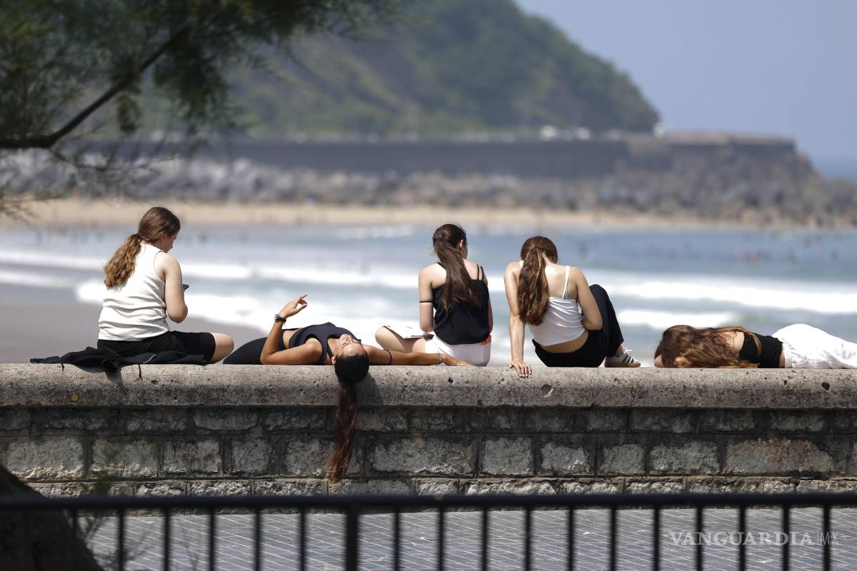 $!En América Latina los jóvenes usan las redes sociales más del doble del promedio general.