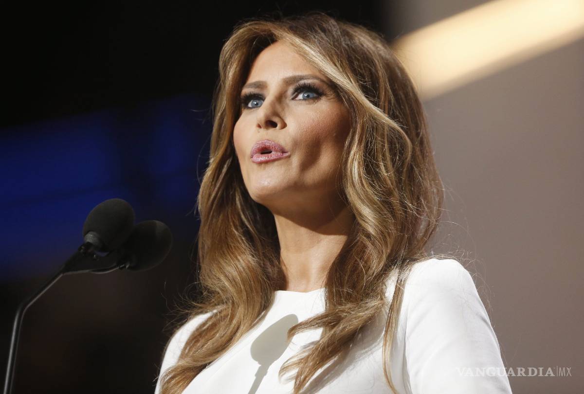$!Exige senadora de California ver registros de inmigración de Melania Trump