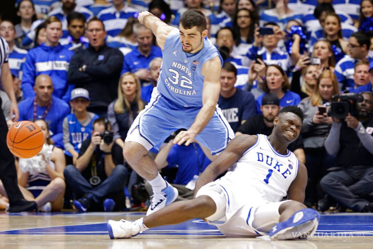El basquetbolista que se lesionó porque se le rompió un tenis y ocasionó una tormenta para Nike