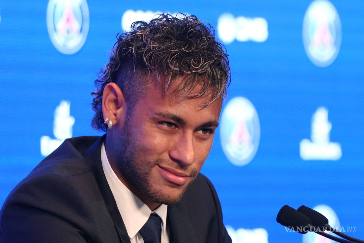 Neymar quiere demandar al Barcelona ante la FIFA