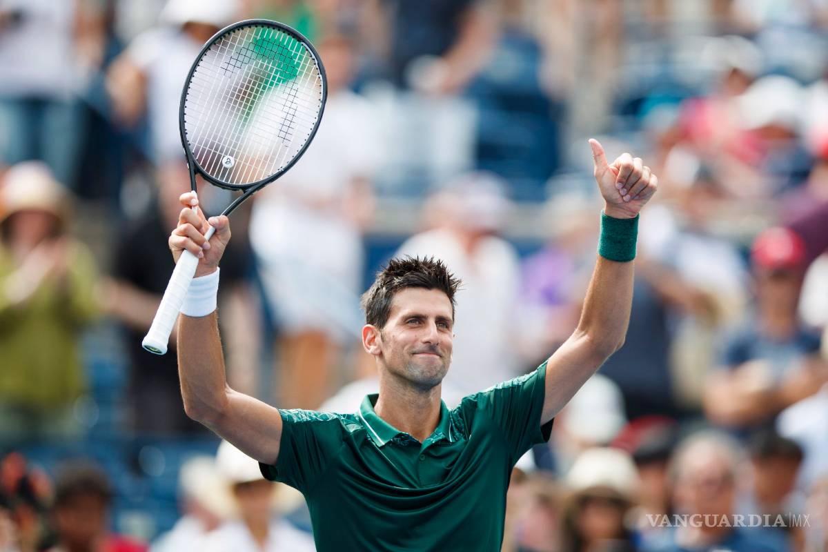 Djokovic celebra su puesto 10 de la ATP, metiéndose a los octavos del Torneo de Toronto