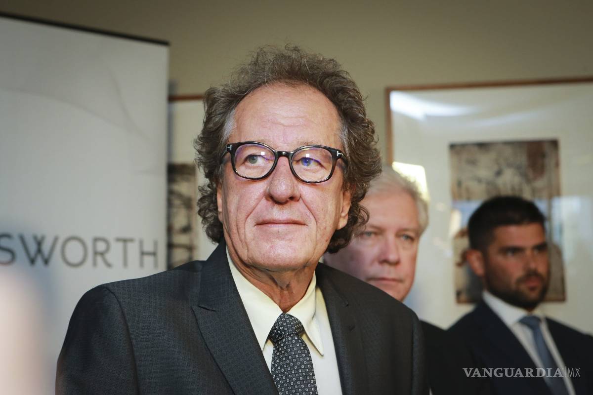 Demanda Geoffrey Rush a diario por acusaciones de acoso sexual en su contra