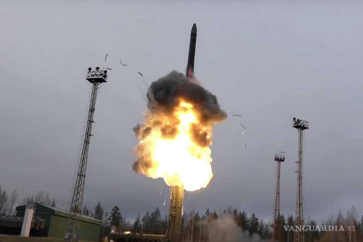 Fuerzas de disuasión nuclear de Rusia entran en estado de alerta, por orden de Putin