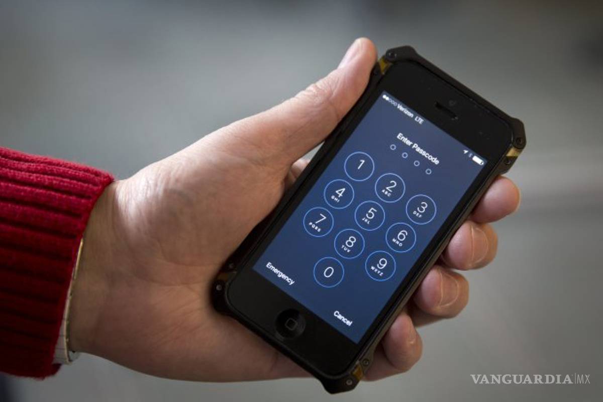 FBI podría encontrar método para decodificar iPhone de atacante