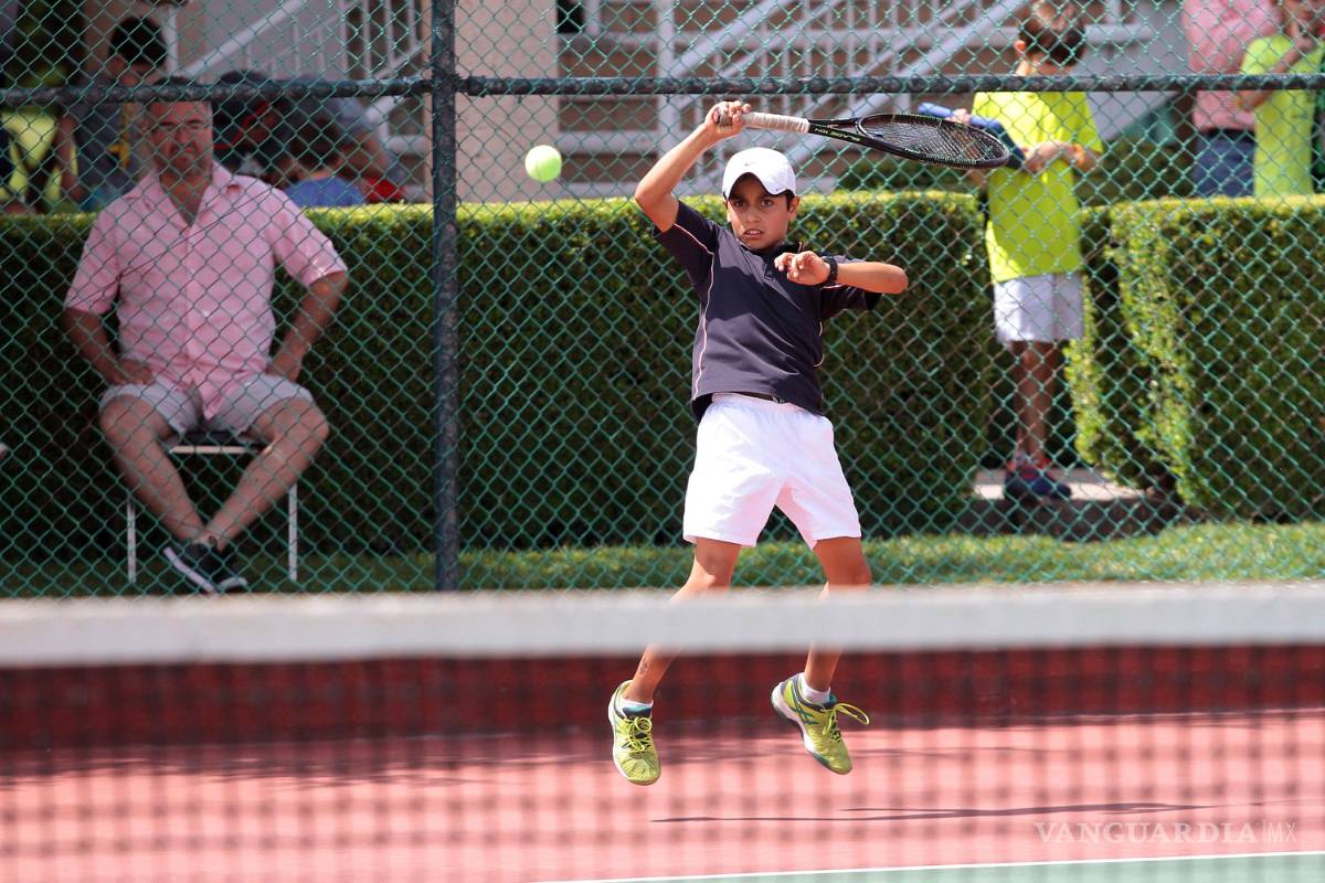 A sumar su primera victoria en el American Sports Center