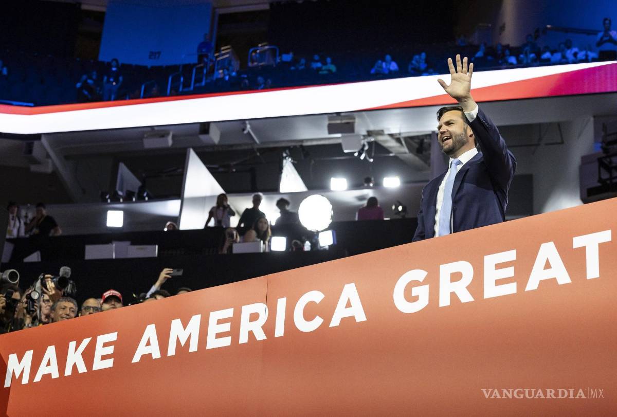 $!El candidato republicano a la vicepresidencia, el senador JD Vance de Ohio en Convención Nacional Republicana en el Foro Fiserv en Milwaukee, Wisconsin.