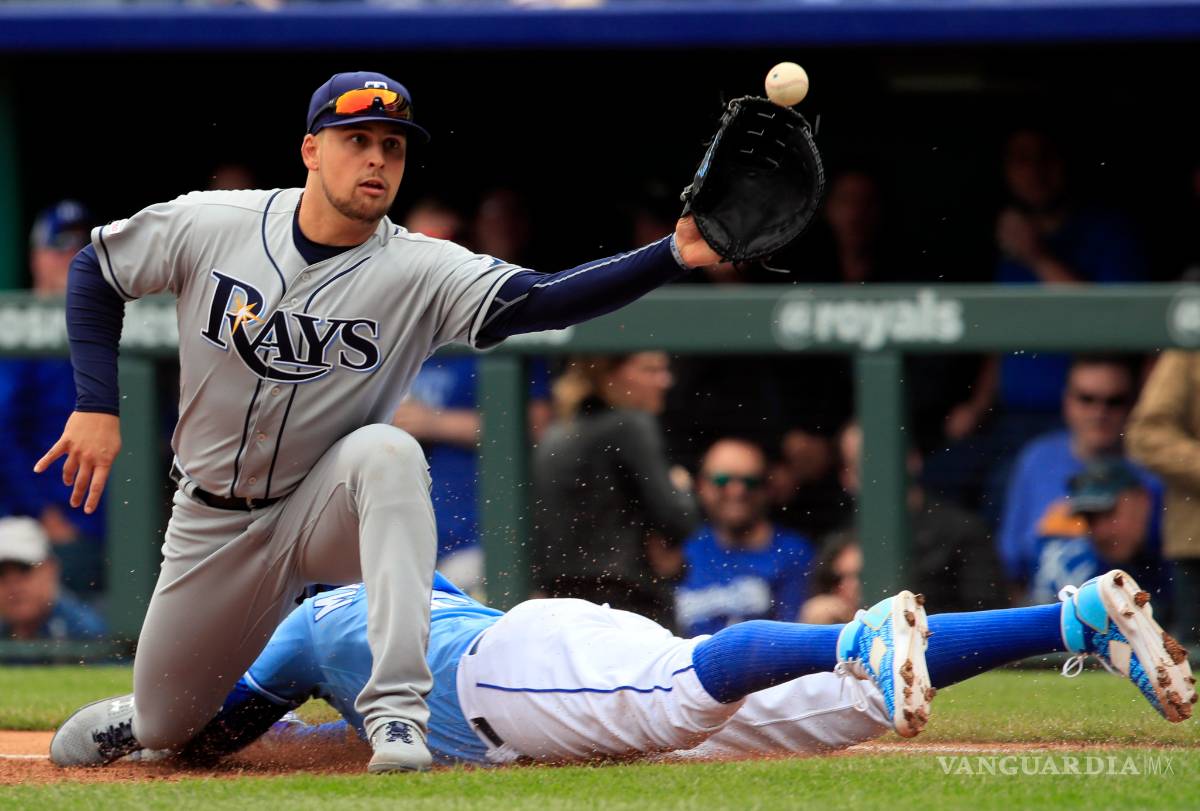 $!Brandon Lowe conecta un 'vuelacercas' para darle el triunfo a los Rays
