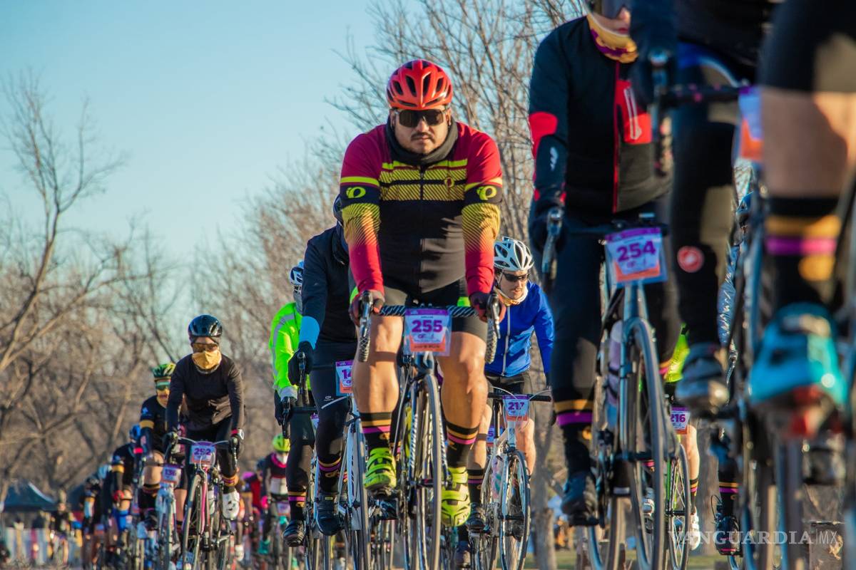 Parras revive de forma multicolor con el Gran Fondo