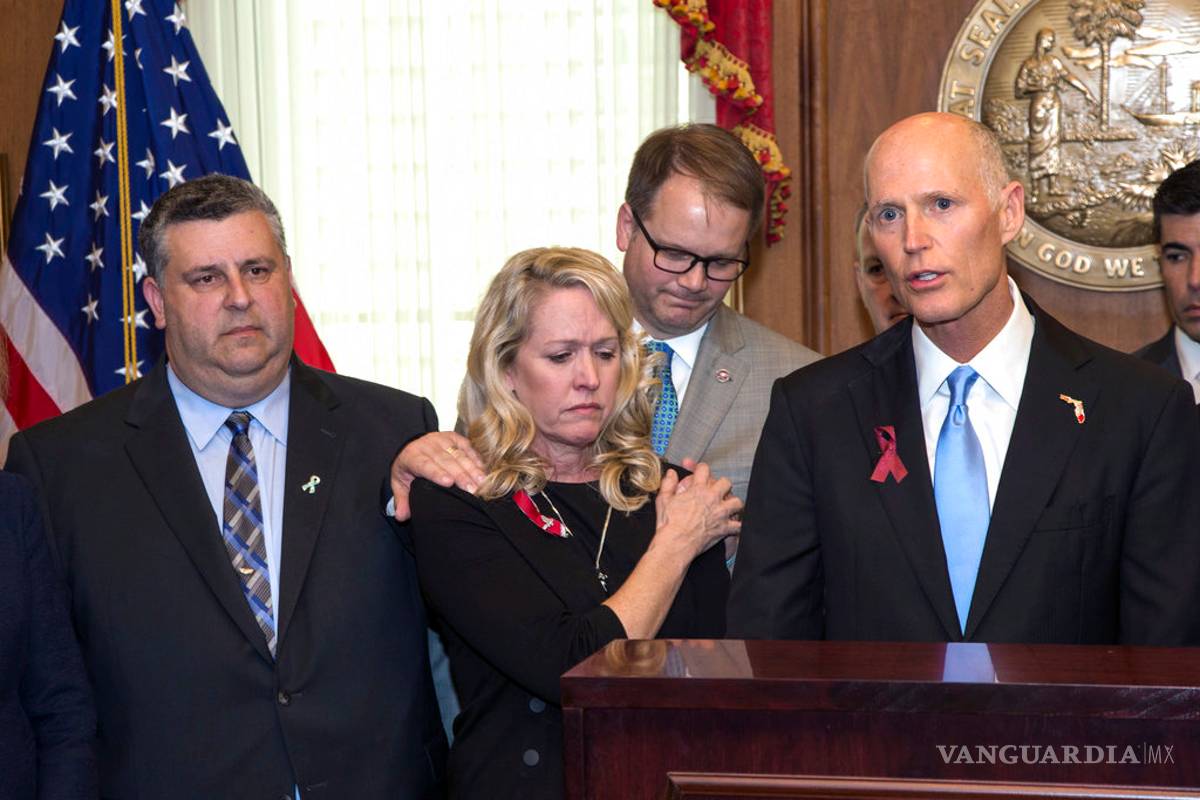 Aprueban ley para resguardar escuelas en Florida; autorizan que empleados puedan portar arma