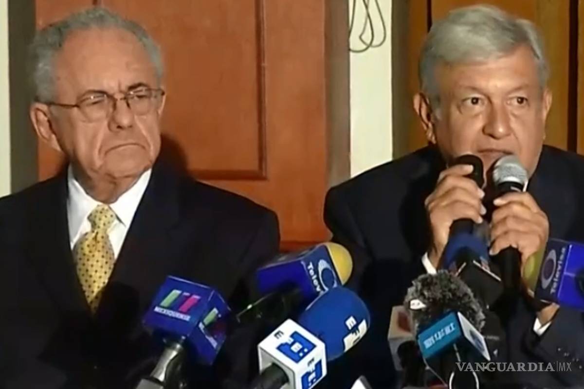 AMLO presenta pros y contras del NAIM; mexicanos decidirán en octubre