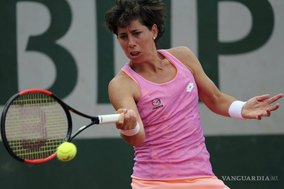 Carla Suárez llega a octavos sin ceder un set