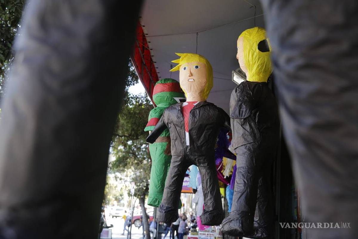 Festejan en EU el 5 de mayo con piñatas de Trump
