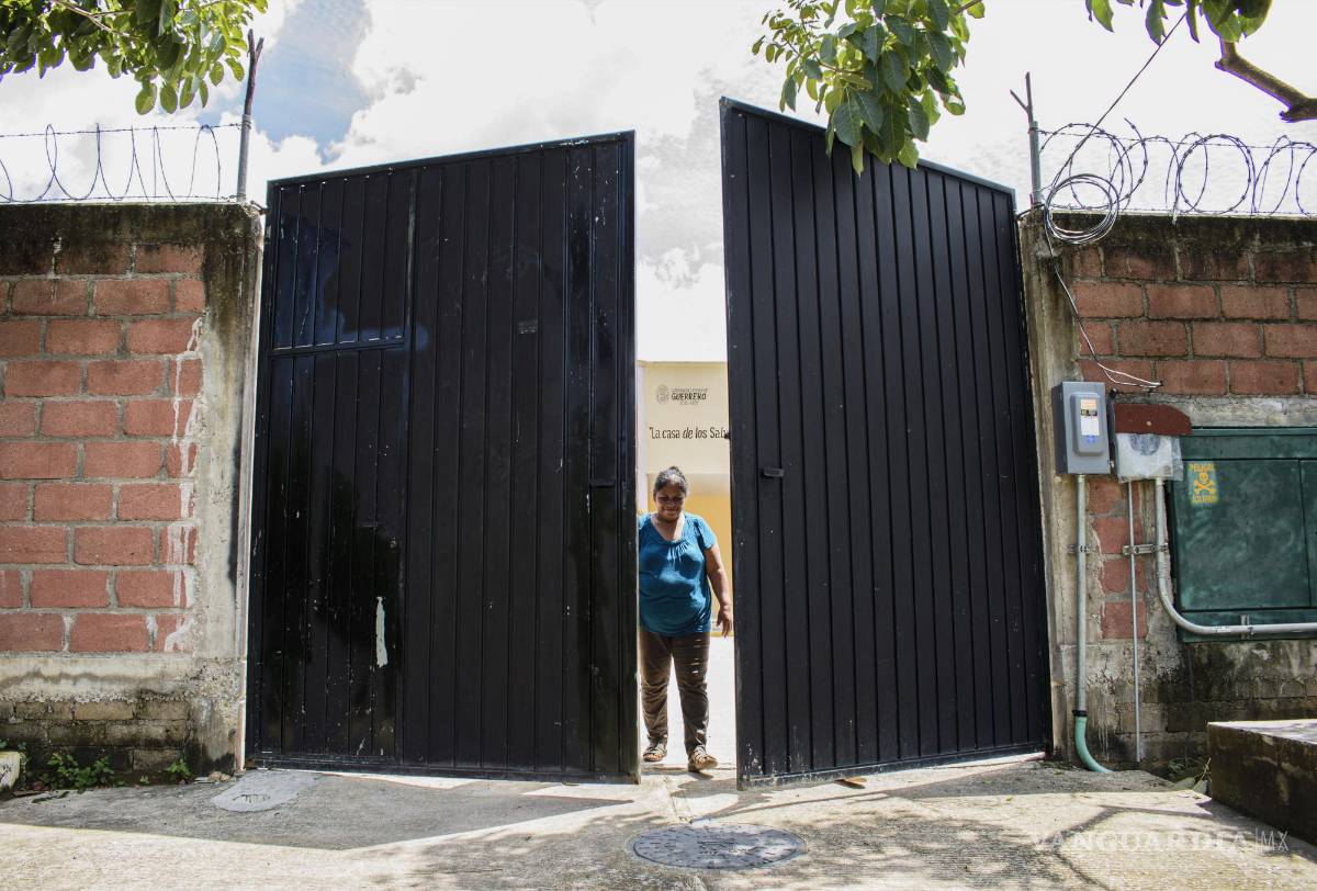 $!Inés Fernández Ortega, una activista me'phaa, en la Casa de los Saberes, un centro dedicado a dignificar a las mujeres indígenas, en Ayutla de los Libres, Guerrero. AP/Abril Mulato